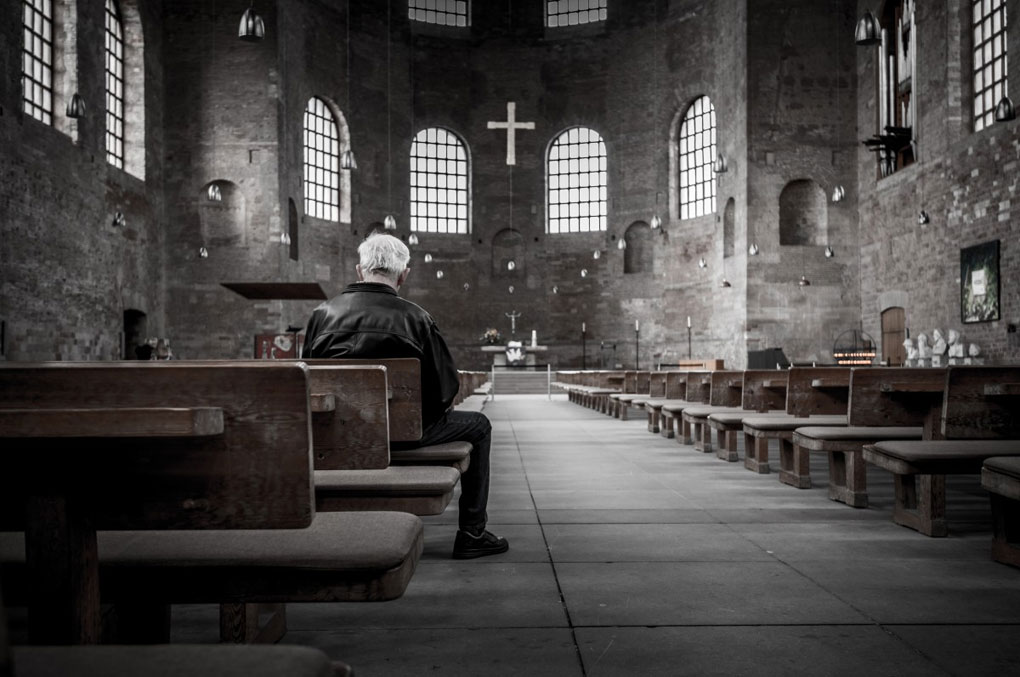 Kirche-Hilfe-bei-geistigem-Missbrauch
