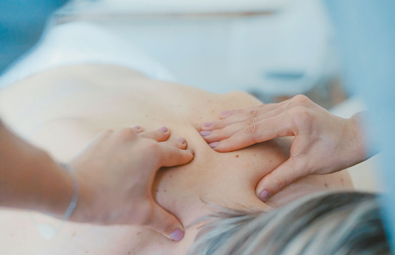Massage-gegen-Schmerzen